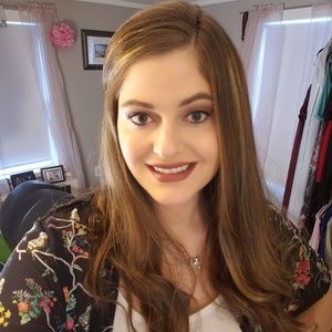 Meet your Posher, Rebecca